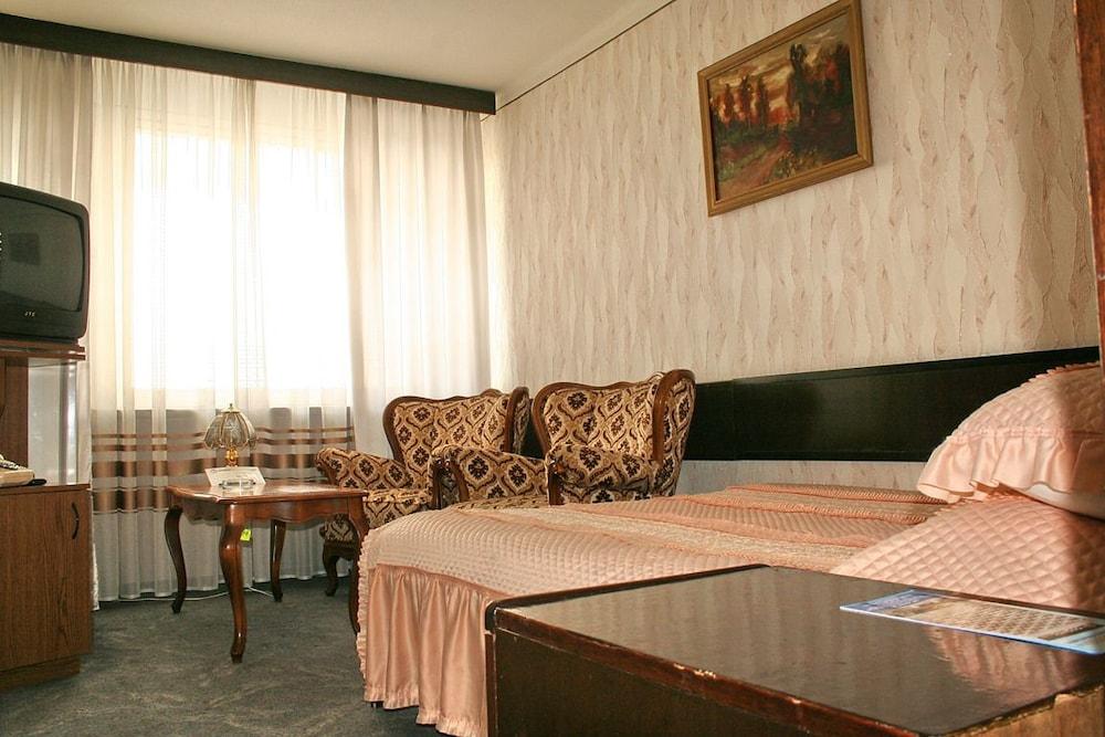 Cosmos Hotel Kiszyniów Zewnętrze zdjęcie