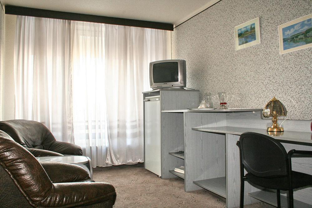 Cosmos Hotel Kiszyniów Zewnętrze zdjęcie